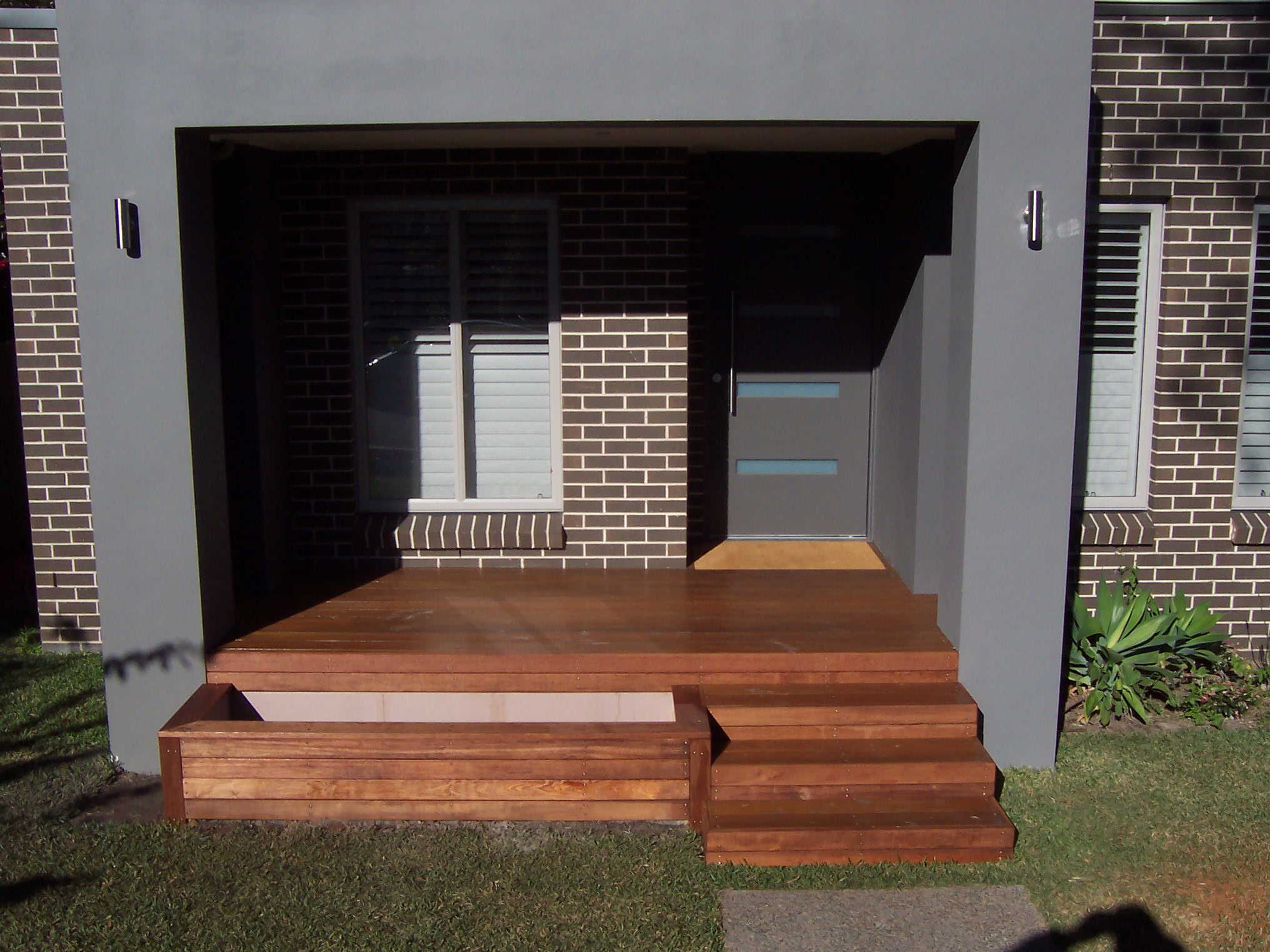 decking-to-front-door-precision-decking